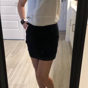 Black Express size 00 ribbed mini skirt